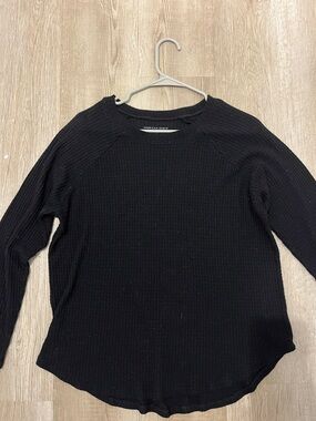 American Eagle Outfitters Black Long Sleeve Waffle Tee